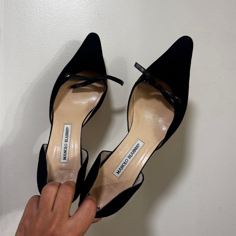Manolo Blahnik Black Suede Bow Kitten Heel